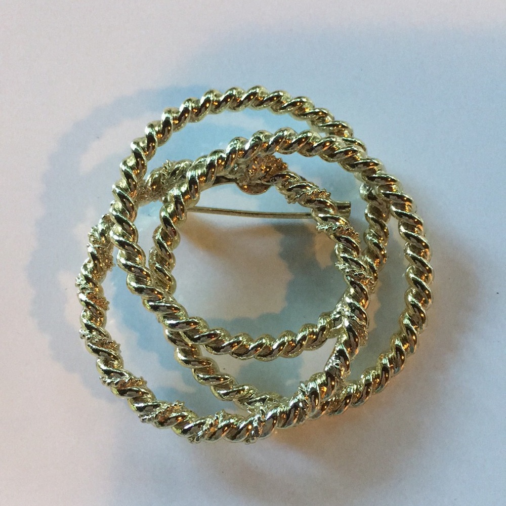 Vintage Gerry's Pin - Picture 6 of 6